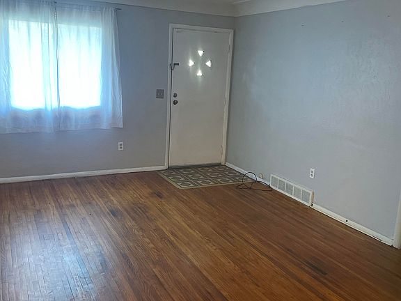 3rd image of 1709 Freeman St