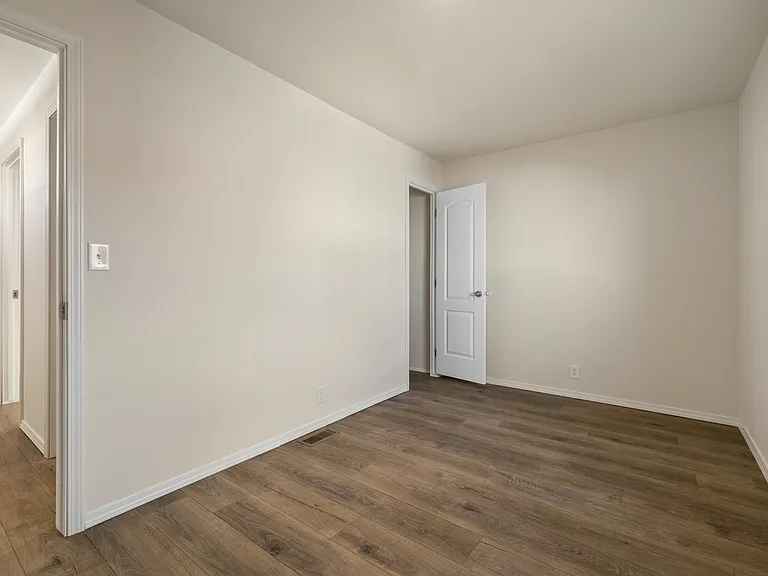 Pics of similar unit, paint/appliances/flooring may be slightly different.