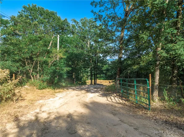 15104 Trace Branch Rd, West Fork, AR 72774