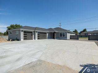 1857 S Union St, Kennewick, WA 99338