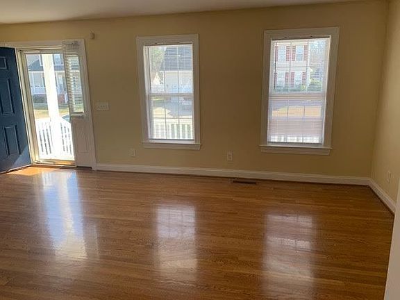 4th image of 3536 Lena Ln