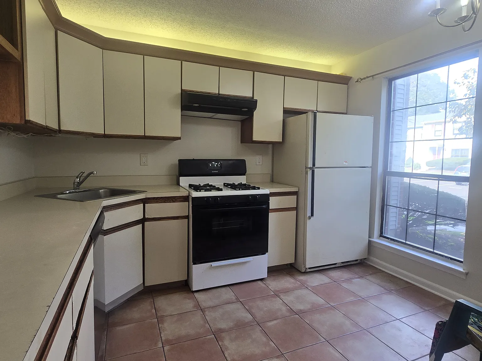 2 bed, 2.5 bath, 1240 sqft, $2,600 — Photo 4