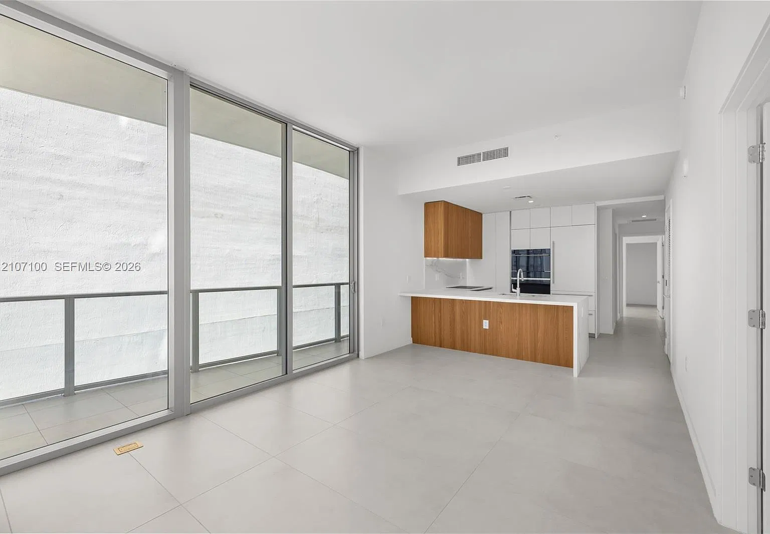 Casa Bella Residences — Photo 1