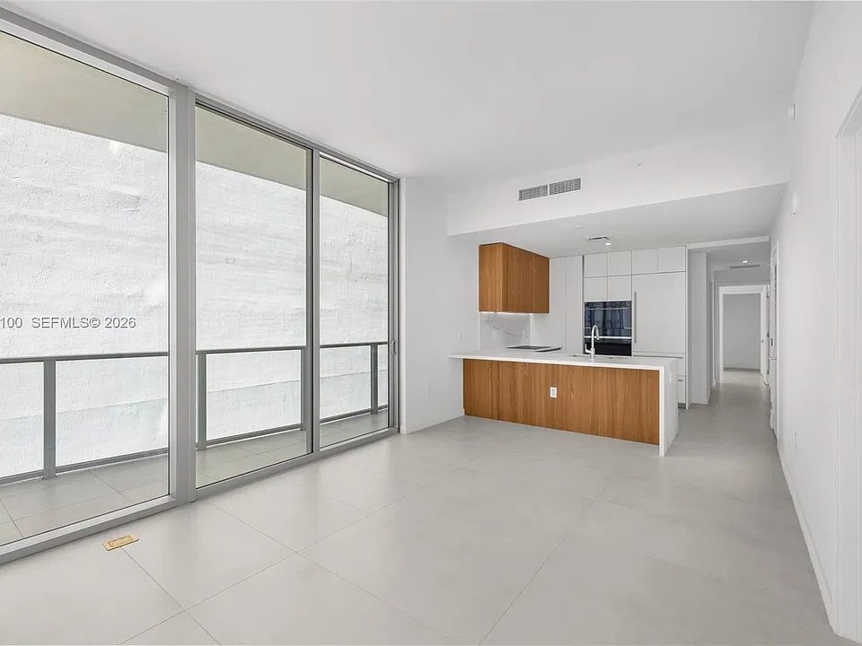 1400 Biscayne Blvd #302