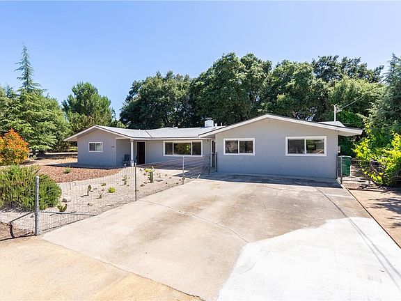 4th image of 3388 Ramona Rd