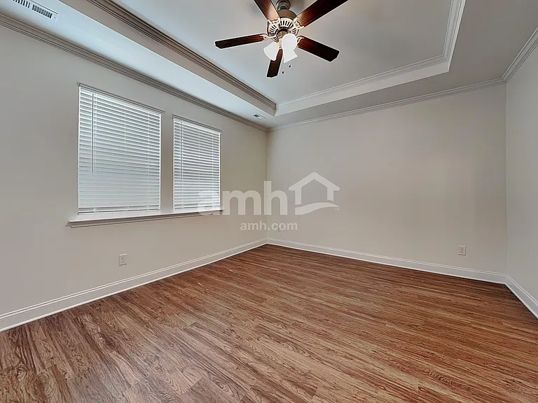 165 Stowe Rd — Photo 9