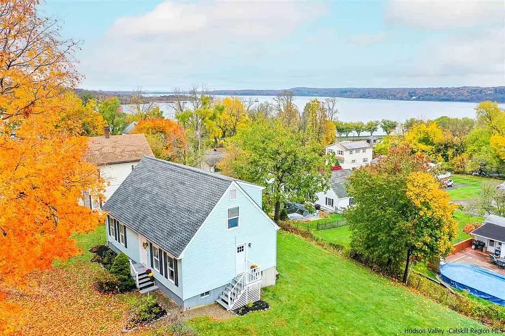 3 bed, 1680 sqft, $3,200 — Photo 1