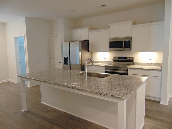 4th image of 280 Spring St Lot 182
