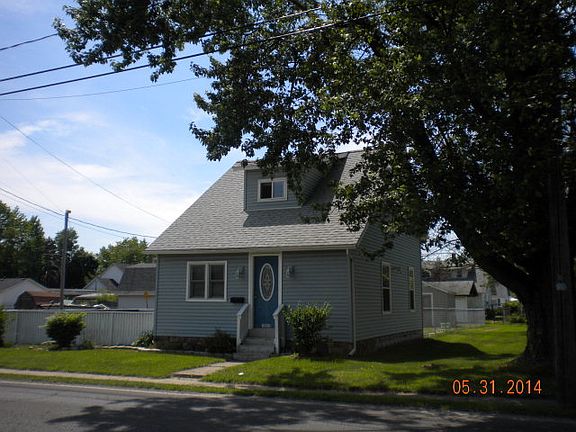 2nd image of 1023 Davids St