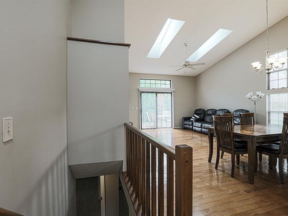 4th image of 5406 Dickens Dr