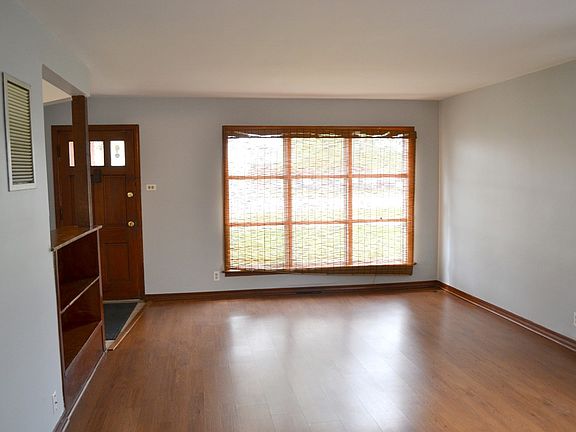 5th image of 11643 S Kedzie Ave