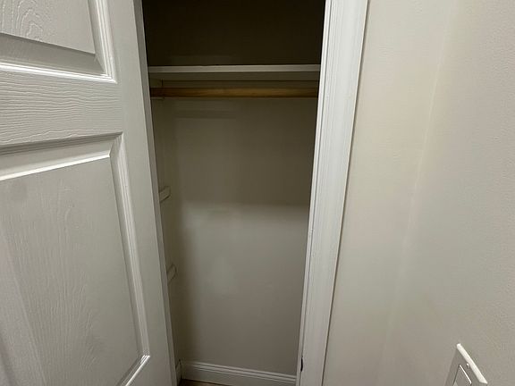 5th image of 1036 Little East Neck Rd #B