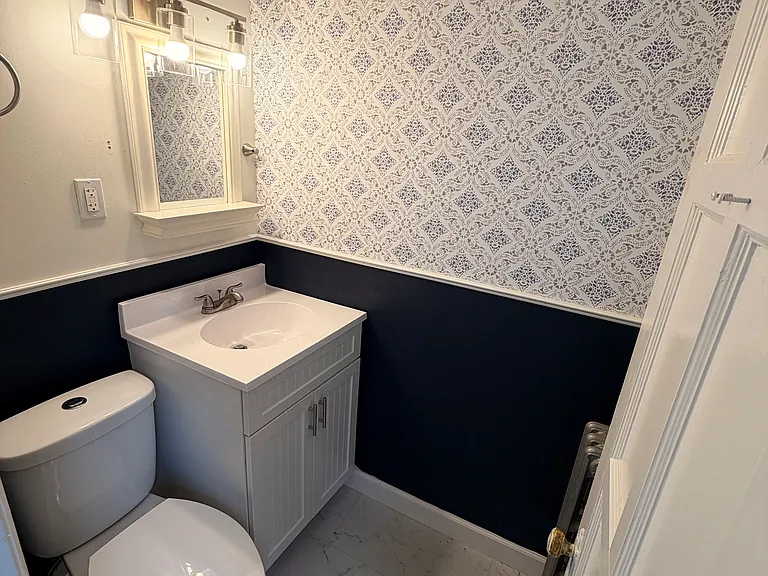 554 Greenvale Dr — Photo 30