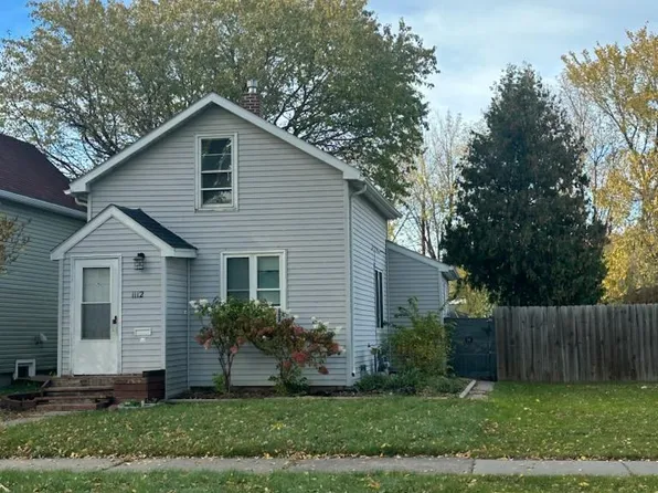 1112 5th Ave N, Grand Forks, ND 58203