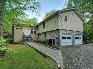 59 Rosebrook Rd, Milford, CT 06460