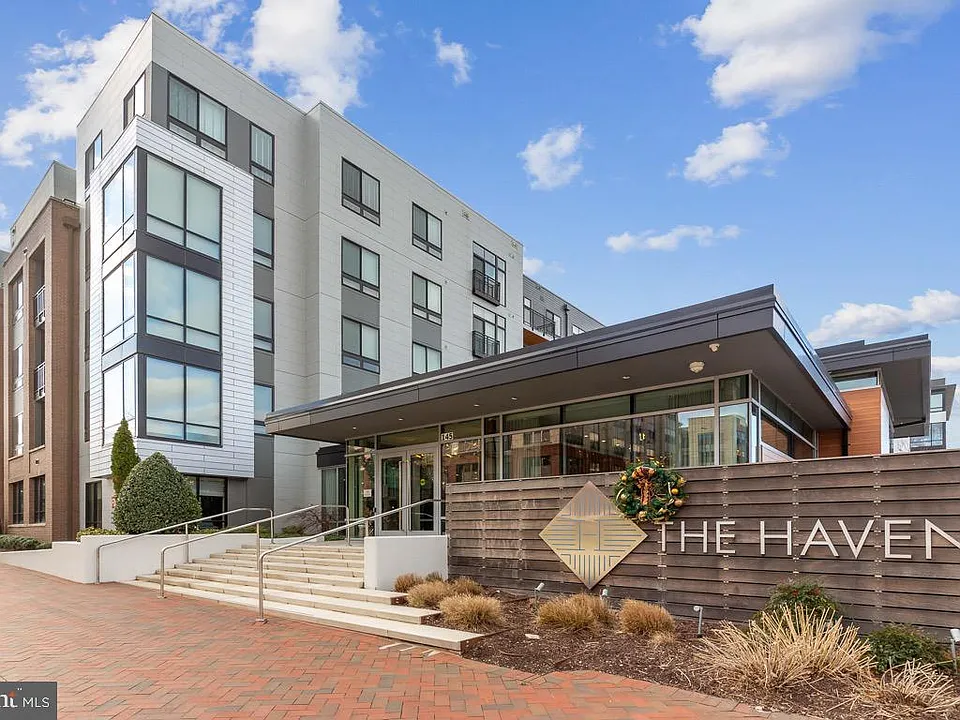 145 Riverhaven Dr #358