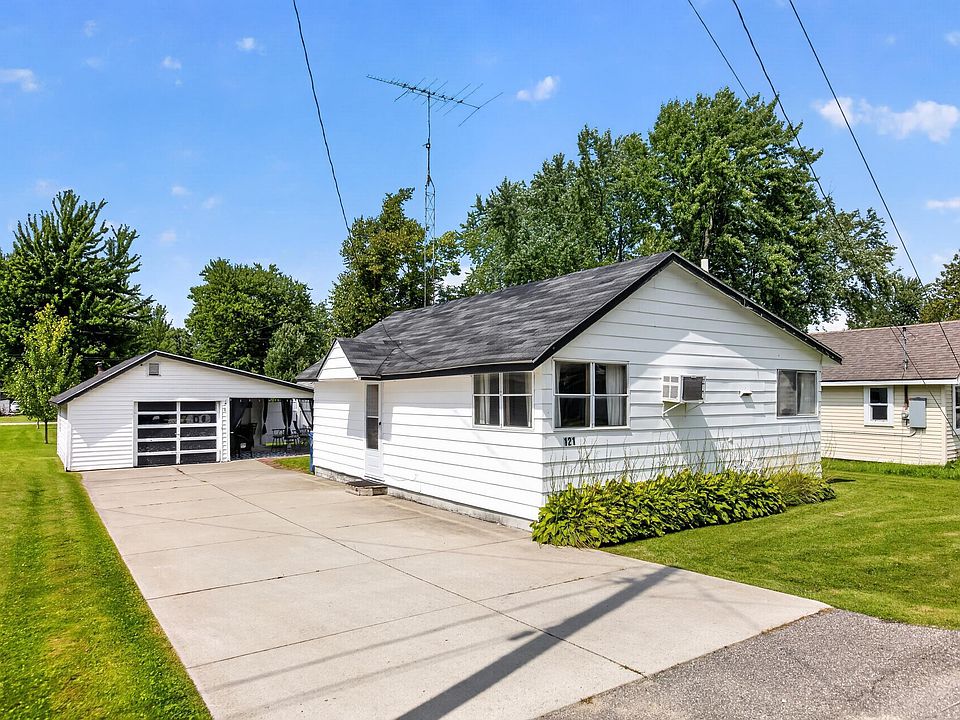 1st image of 121 Sandpiper Ave