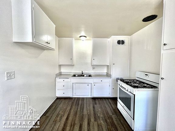 3rd image of 1332 W 225th St #19