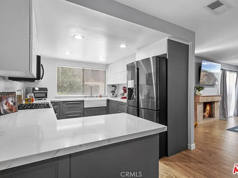 5123 Castelotte Ct — Photo 6