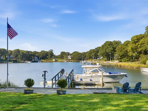 1200 Deep Hole Drive, Mattituck, NY 11952