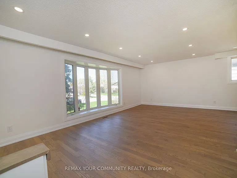 29 Colonsay Rd — Photo 9