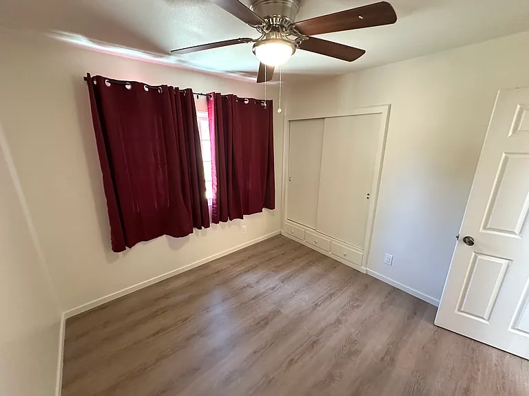 1650 N Orange St — Photo 12