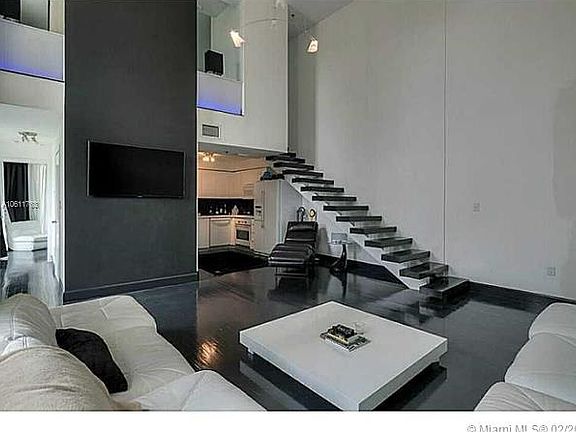 3rd image of 1428 West Ave APT 202