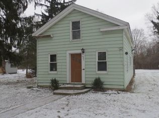 301 Main St, Lawrence, MI 49064