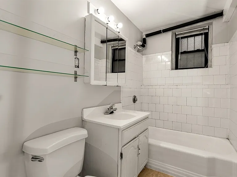 1400 Commonwealth Ave #2 — Photo 7
