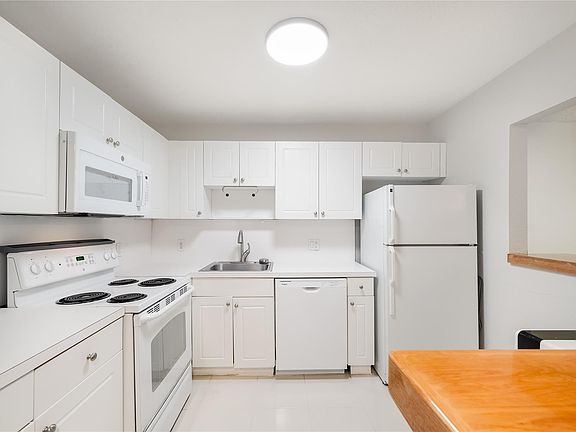 2nd image of 770 SE 2nd Avenue #201F