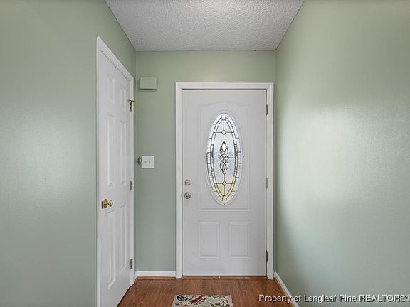 3rd image of 6316 Walnut Glen Dr