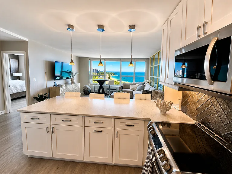 1550 N Lake Shore Dr #24C — Photo 5