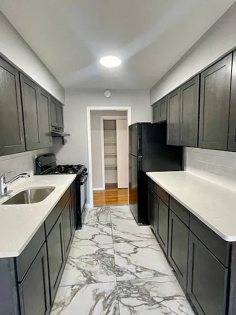 2 bed, $2,250 — Photo 2