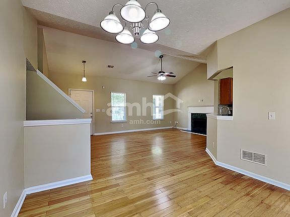 5th image of 4855 Lake Park Ter