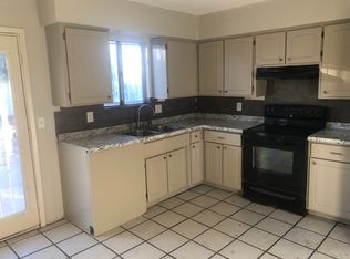 8618 S 11th St, Phoenix, AZ 85042