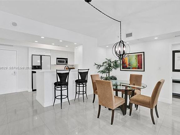 5th image of 335 S Biscayne Blvd #Cu-3807