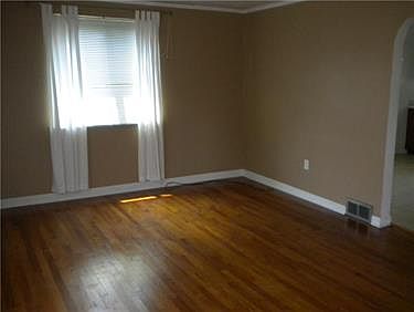 2nd image of 136 Hazen Ave