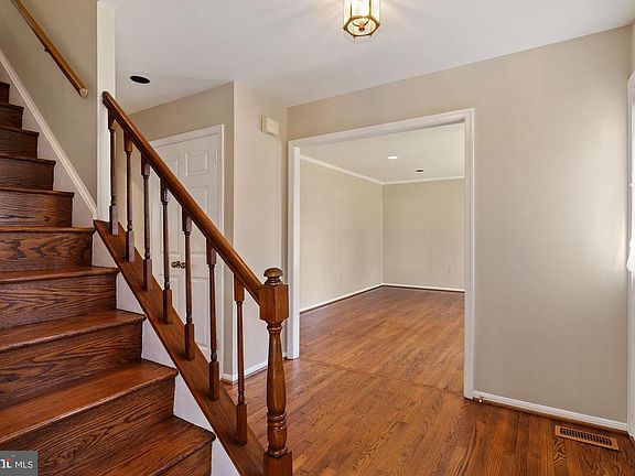 4th image of 3 Bouldercrest Ct