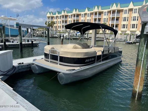 4621 Riversedge Village Ln #59, Ponce Inlet, FL 32127