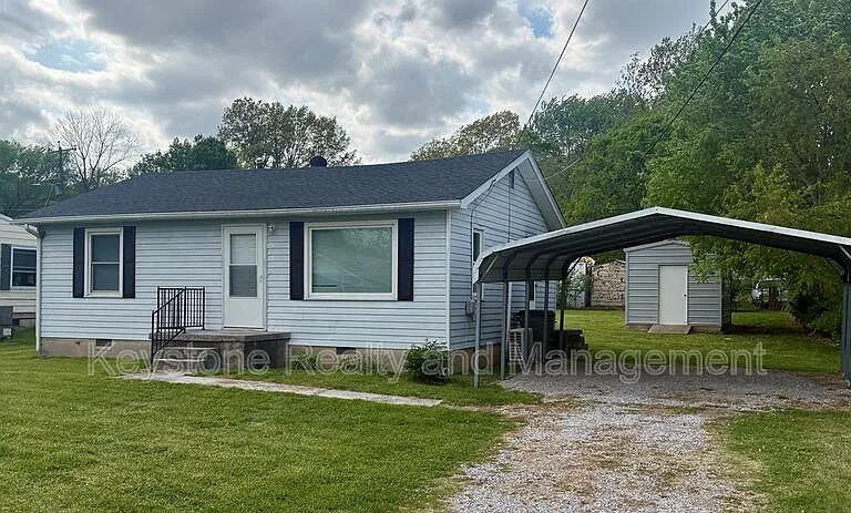 624 Vass Ln — Photo 1
