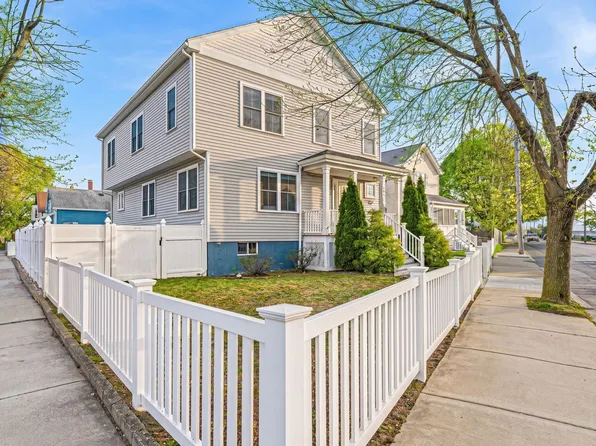 305 Lynn St, Malden, MA 02148