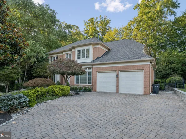 7007 Deep Creek Ct, Bethesda, MD 20817