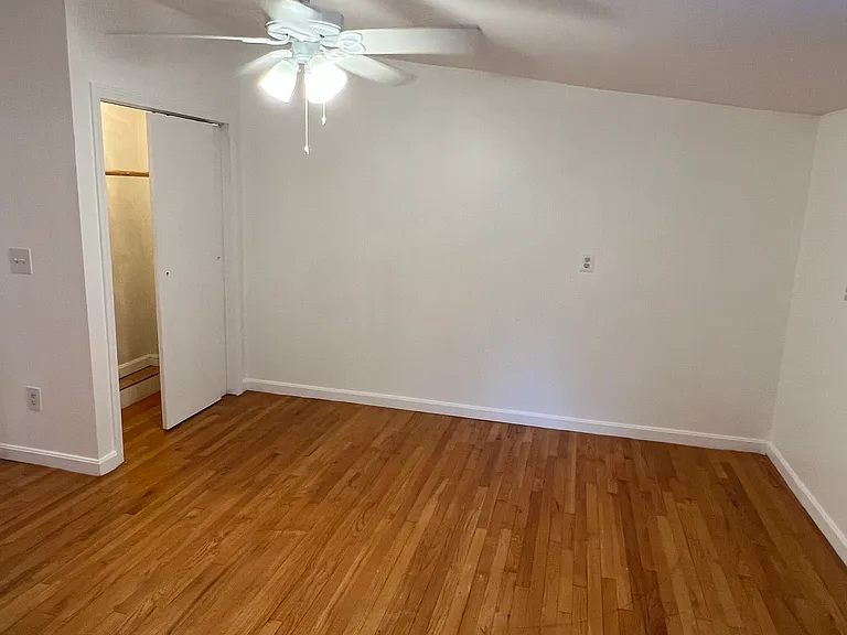 2800 Hartford Ave #4 — Photo 9