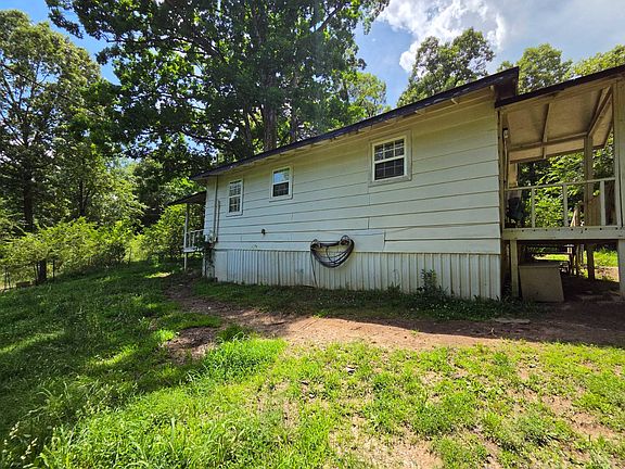 5th image of 910 Millcreek Rd