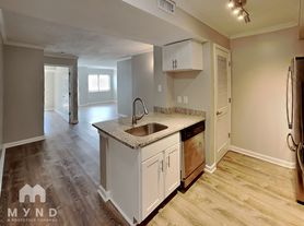 795 Hammond Dr