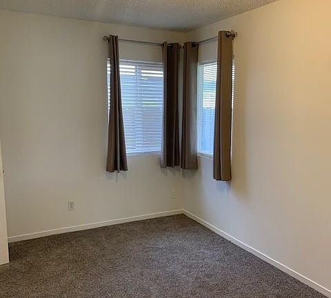 5th image of 1518 N Glenn Ave