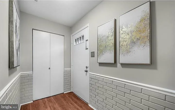 5822 Burke Manor Ct — Photo 10