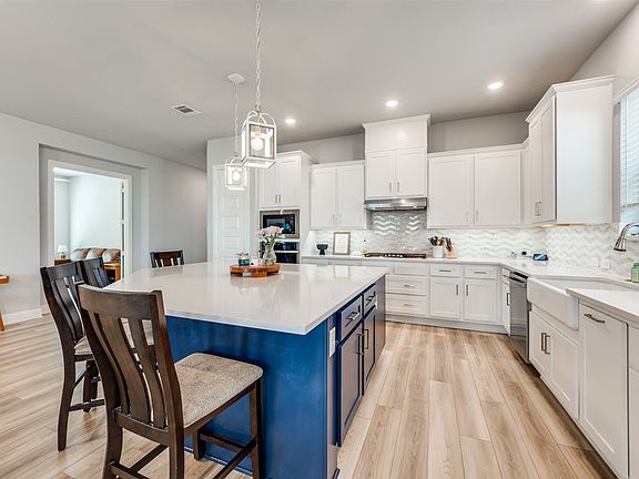 4th image of 2703 Trinity Ridge St