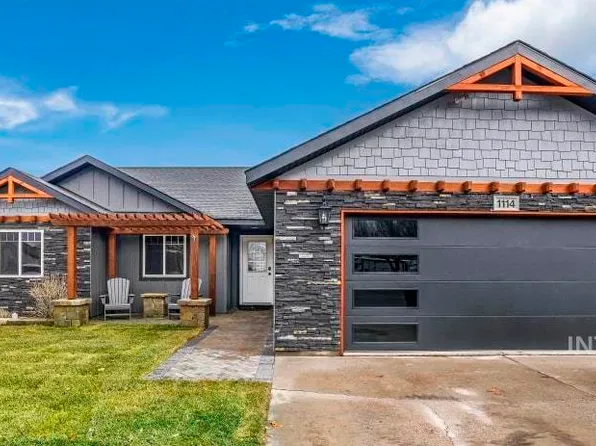 1114 Saddle Dr, Filer, ID 83328