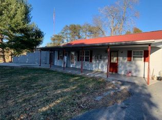 928 George Sloan Rd, Albany, KY 42602